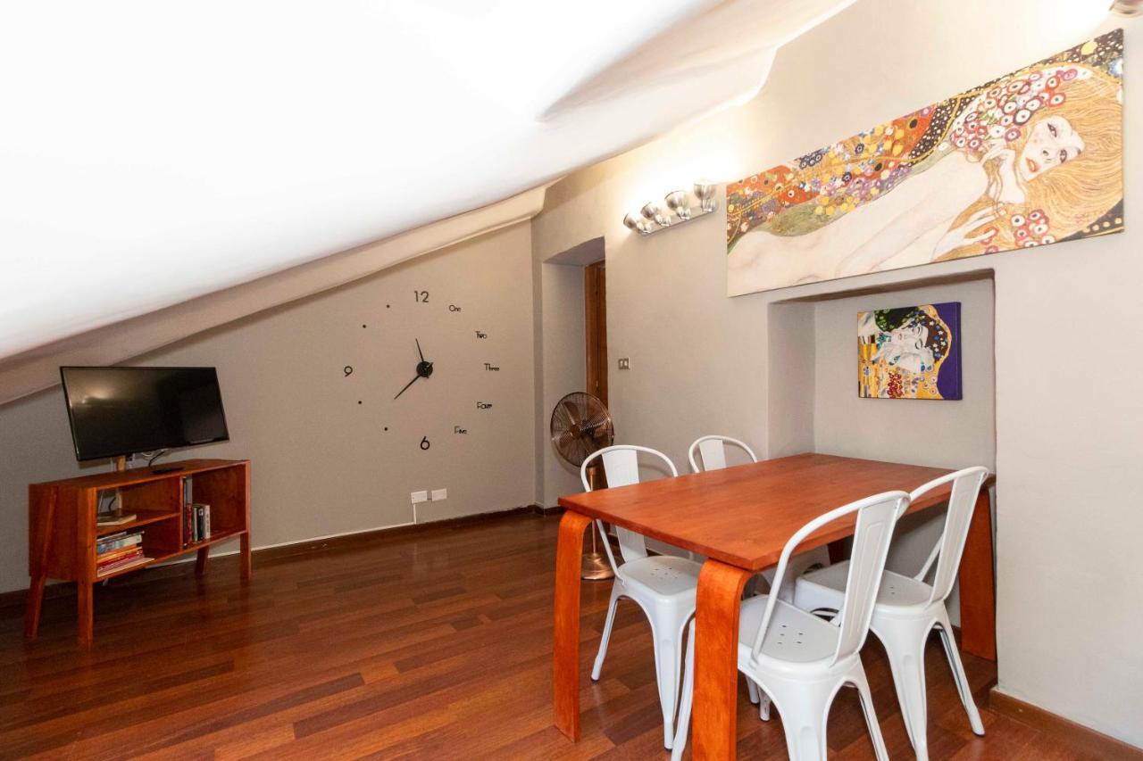 San Salvario Apt With Balcony Turín Exterior foto